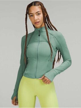 Lululemon Ribbed Cropped Nulu Define Jacket in Tidewater Teal - Size 10